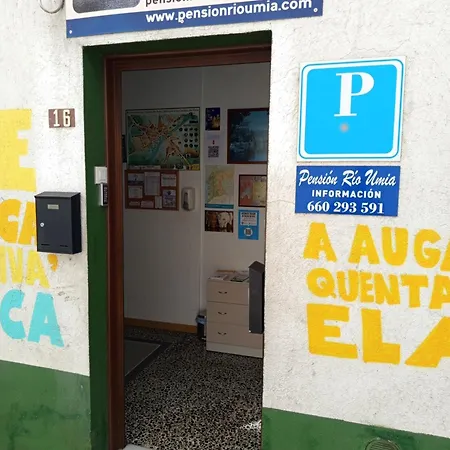 Rio Umia * 卡尔达斯·德·雷斯